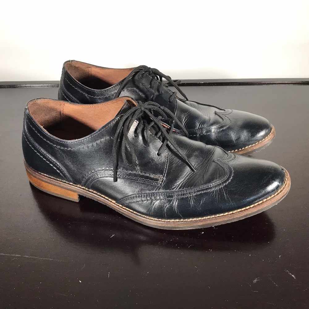 Johnston & Murphy black Leather Wingtip  Sz 10.5
